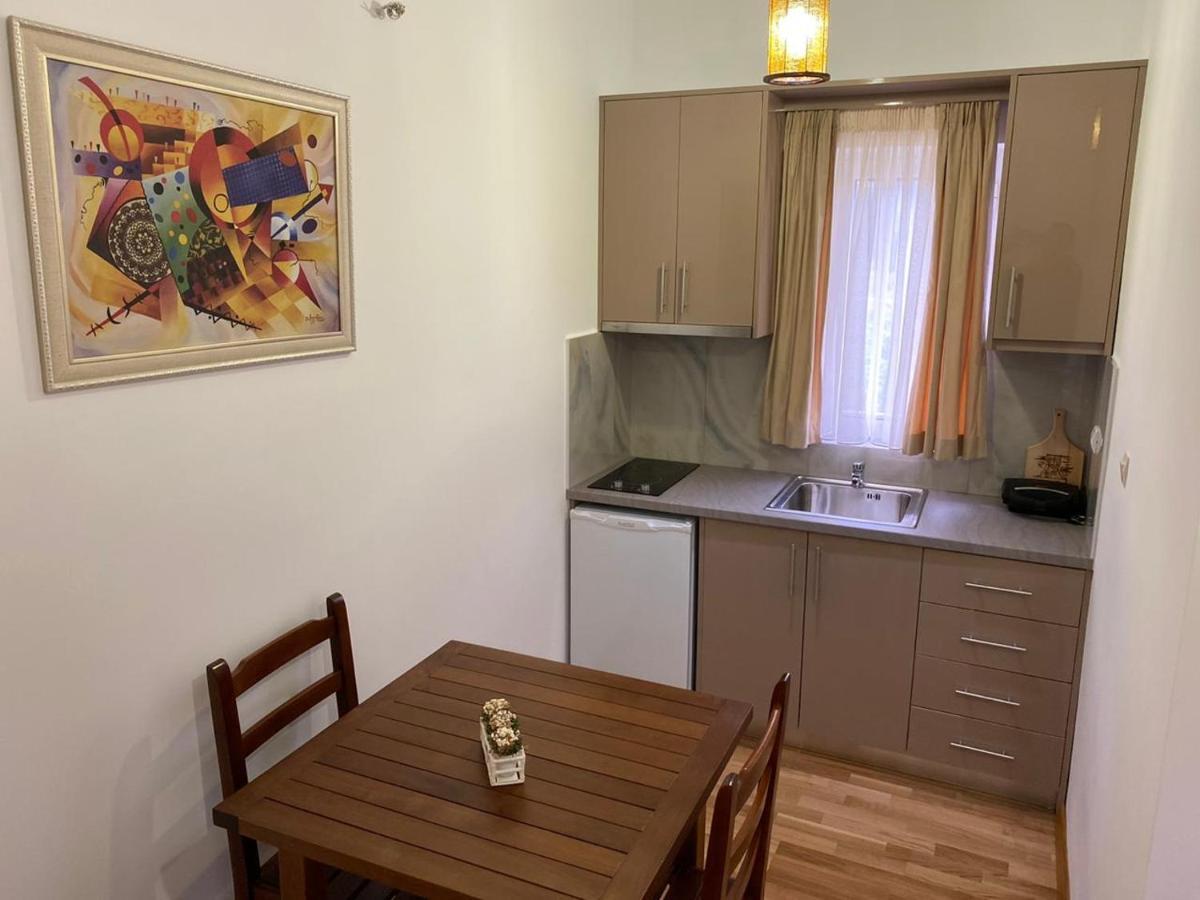 Lido Apartments Himarë Pokoj fotografie