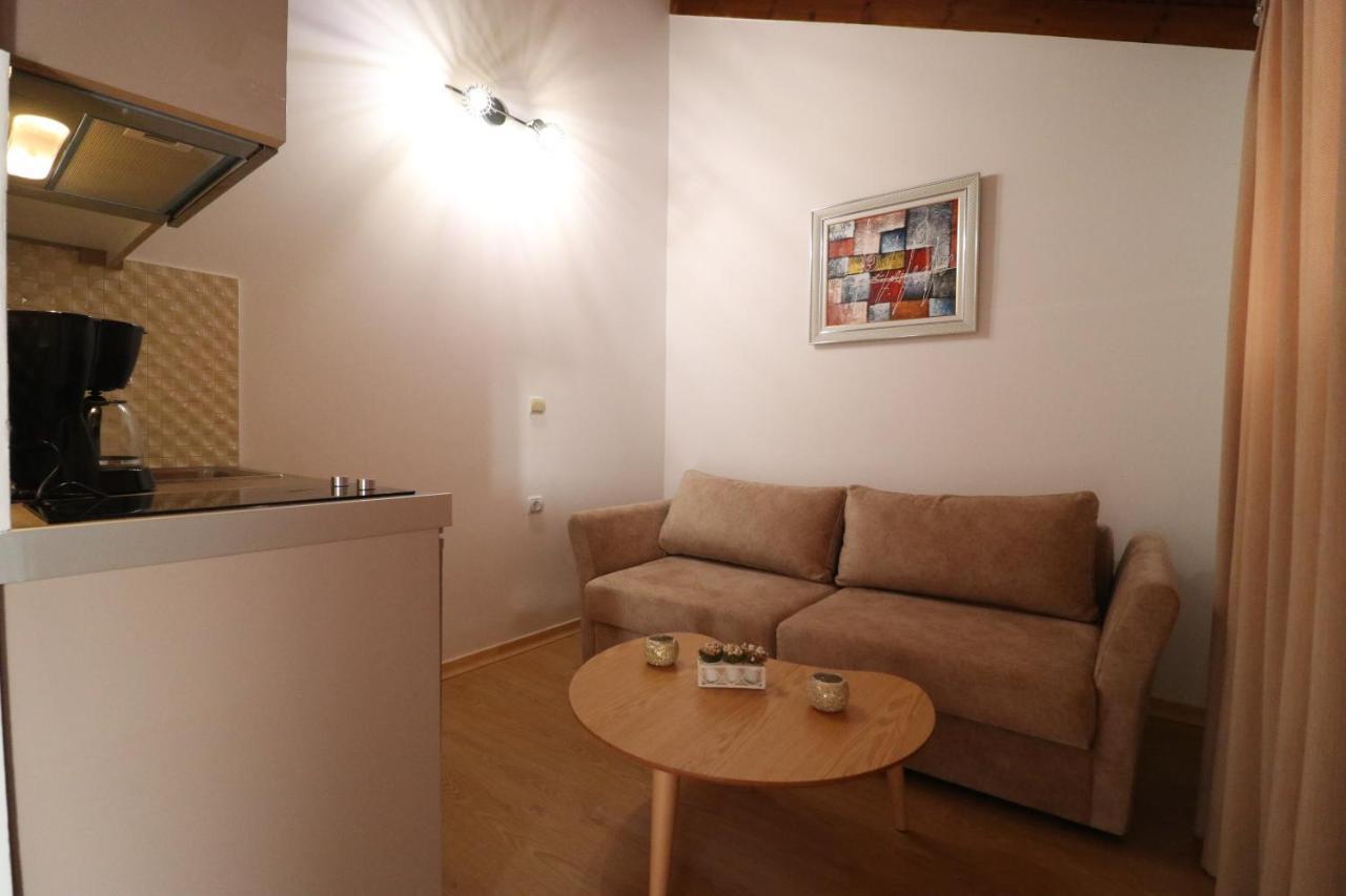 Lido Apartments Himarë Pokoj fotografie